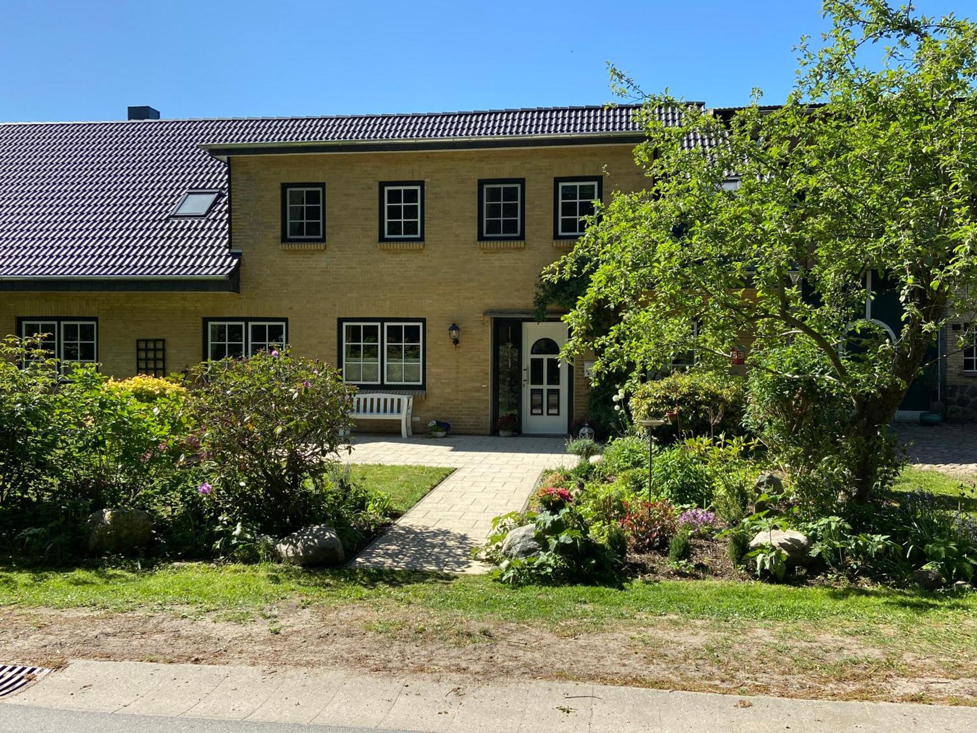 Ferienwohnung Reitanlage Baerenz Selk Zewnętrze zdjęcie